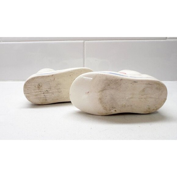 Pair of Vintage 1950's Baby Booties Ceramic Pottery Decor in White - Picture 6 of 7